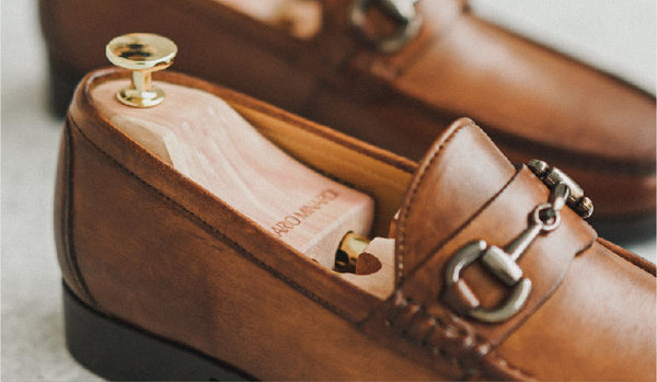 shoe tree storing