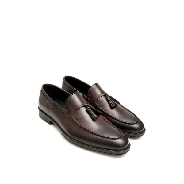 CESAREO BROWN