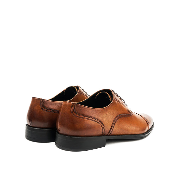 VENESIA TAN